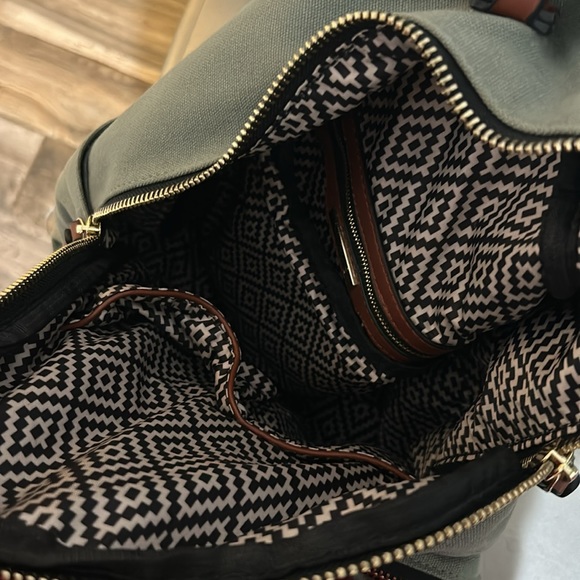 Back Pack - Picture 5 of 5